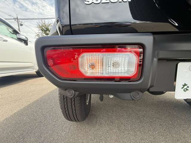 スズキ ジムニー　ノマド １．５ ＦＣ ４ＷＤ R8年 () 99