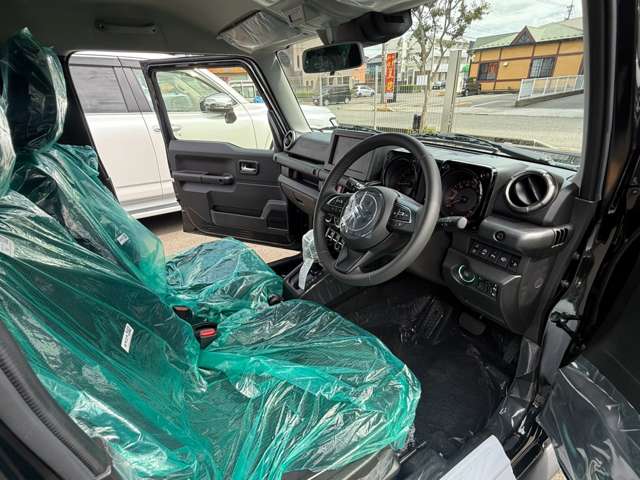 スズキ ジムニー　ノマド １．５ ＦＣ ４ＷＤ R8年 () 99