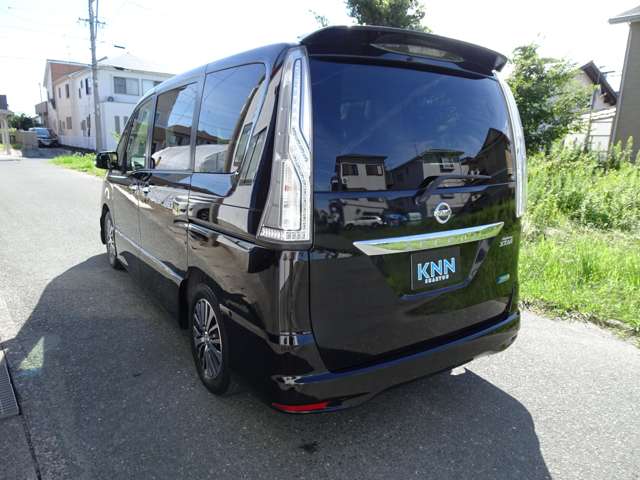日産 セレナ ２．０ ハイウェイスター Ｓ－ＨＹＢＲＩＤ H26年 (東海) 99