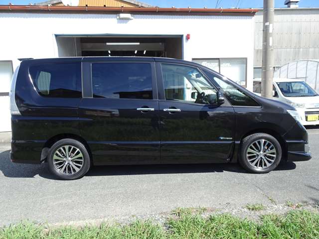 日産 セレナ ２．０ ハイウェイスター Ｓ－ＨＹＢＲＩＤ H26年 (東海) 99