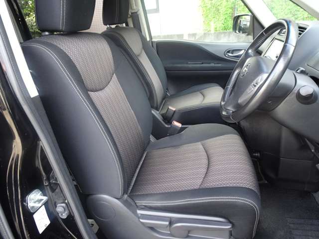 日産 セレナ ２．０ ハイウェイスター Ｓ－ＨＹＢＲＩＤ H26年 (東海) 99