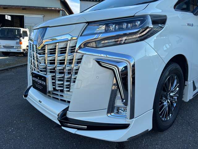 トヨタ アルファード　ハイブリッド ハイブリッド ２．５ エグゼクティブ ラウンジ Ｓ Ｅ－ＦＯＵＲ ４ＷＤ H30年 () 99