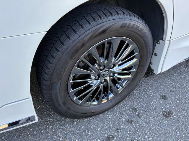 トヨタ アルファード　ハイブリッド ハイブリッド ２．５ エグゼクティブ ラウンジ Ｓ Ｅ－ＦＯＵＲ ４ＷＤ H30年 () 99