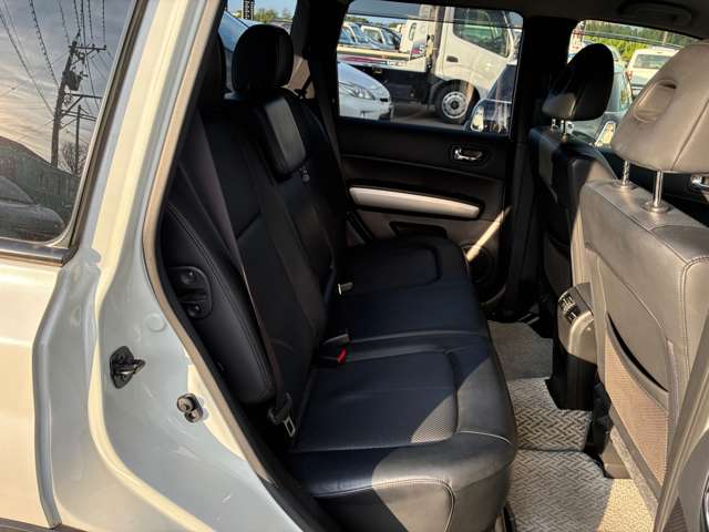 日産 エクストレイル ２．０ ２０ＸＴＴ ４ＷＤ H25年 () 99