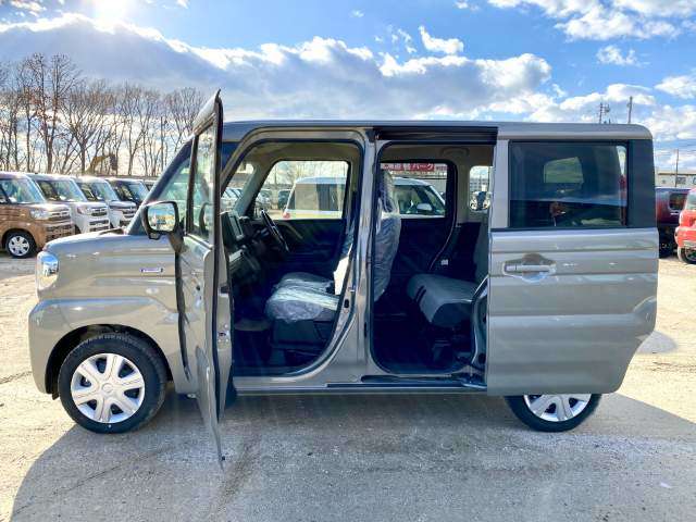 スズキ スペーシア ６６０ ハイブリッド Ｇ ４ＷＤ R7年 (北海道) 99
