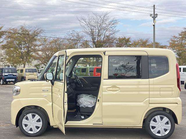 スズキ スペーシア ６６０ ハイブリッド Ｇ ４ＷＤ R7年 (北海道) 99