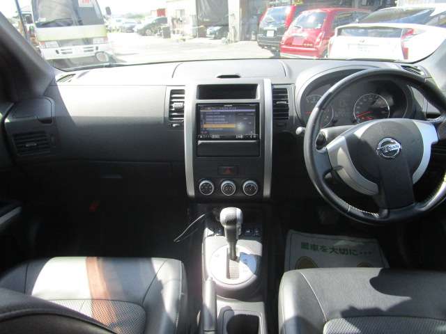 日産 エクストレイル ２．０ ２０ＸＴ ４ＷＤ H23年 () 99