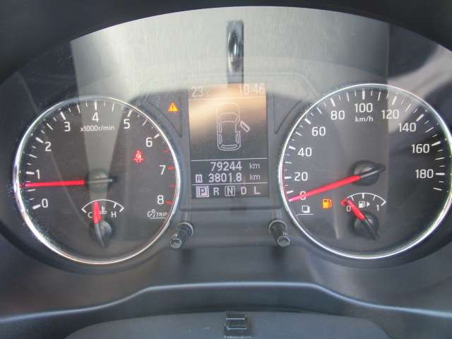 日産 エクストレイル ２．０ ２０ＸＴ ４ＷＤ H23年 () 99