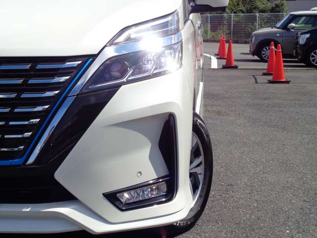日産 セレナ １．２ Ｅ－ＰＯＷＥＲ ハイウェイスター Ｖ R4年 () 99