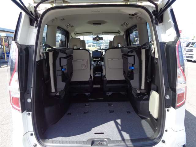 日産 セレナ １．２ Ｅ－ＰＯＷＥＲ ハイウェイスター Ｖ R4年 () 99