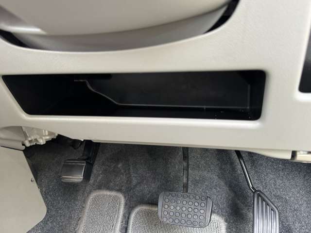 ダイハツ ムーヴ　コンテ ６６０ Ｘ ４ＷＤ H25年 () 99