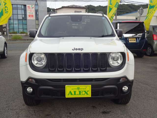 ジープ レネゲード トレイルホーク ４ＷＤ H28年 (東北) 99