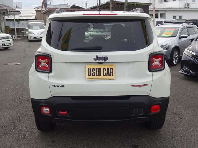 ジープ レネゲード トレイルホーク ４ＷＤ H28年 (東北) 99