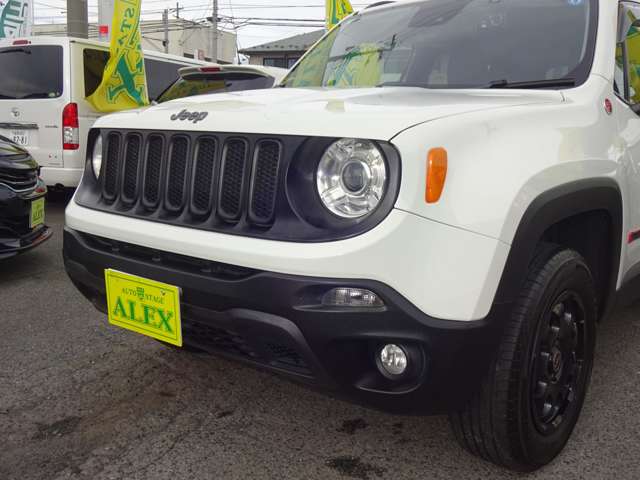 ジープ レネゲード トレイルホーク ４ＷＤ H28年 (東北) 99