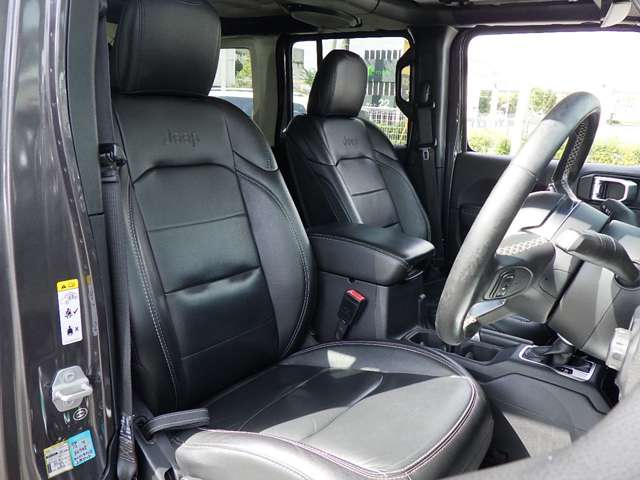 ジープ ラングラー　アンリミテッド アンリミテッド サハラ ３．６Ｌ ４ＷＤ R1年 () 99