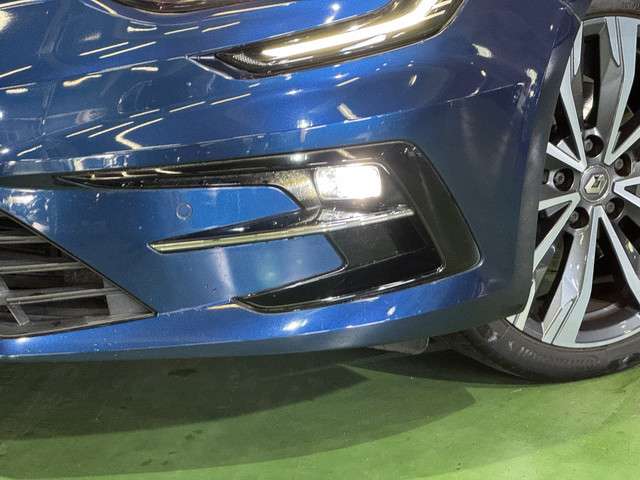 ルノー メガーヌスポーツツアラー インテンス R3年 (関東) 99