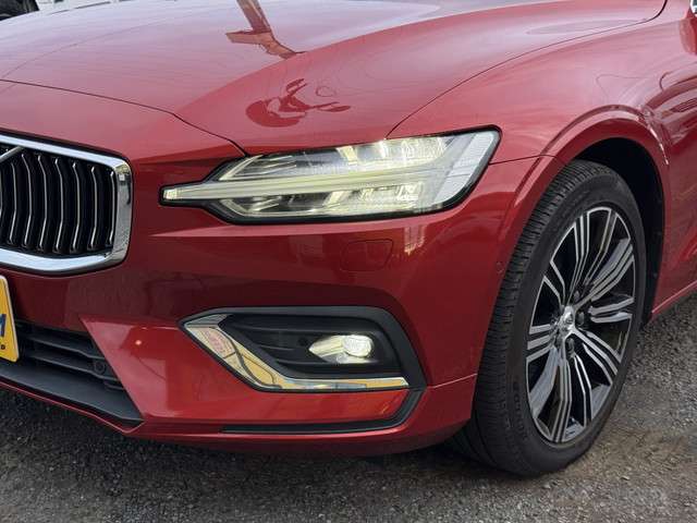 ボルボ Ｖ６０ Ｔ５　インスクリプション R1年 (関東) 99