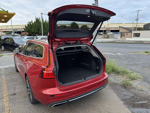 ボルボ Ｖ６０ Ｔ５　インスクリプション R1年 (関東) 99