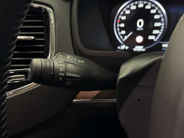 ボルボ ＸＣ９０ Ｔ５ ＡＷＤ モメンタム ４ＷＤ H29年 (関東) 99