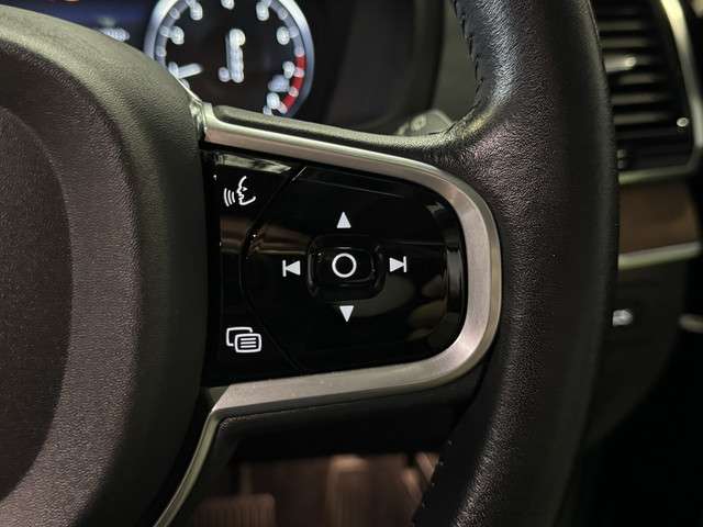 ボルボ ＸＣ９０ Ｔ５ ＡＷＤ モメンタム ４ＷＤ H29年 (関東) 99