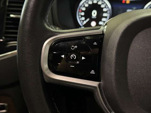 ボルボ ＸＣ９０ Ｔ５ ＡＷＤ モメンタム ４ＷＤ H29年 (関東) 99