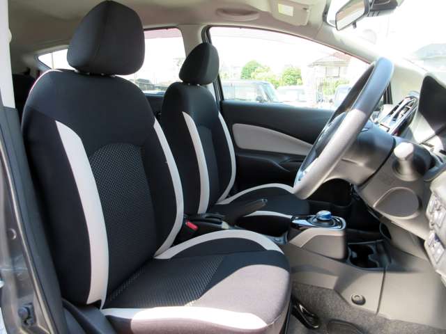 日産 ノート １．２ Ｅ－ＰＯＷＥＲ Ｘ H29年 (関東) 99