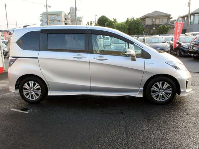 ホンダ フリード　ハイブリッド １．５ ジャストセレクション H23年 (関東) 99