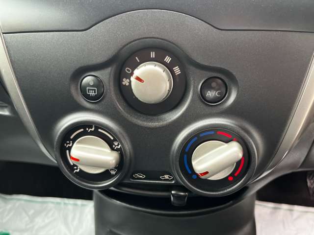 日産 ノート １．２ Ｘ ＤＩＧ－Ｓ H24年 (関東) 99