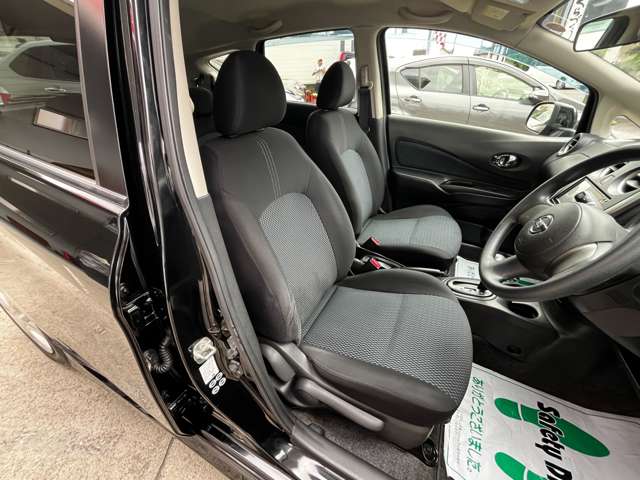 日産 ノート １．２ Ｘ ＤＩＧ－Ｓ H24年 (関東) 99