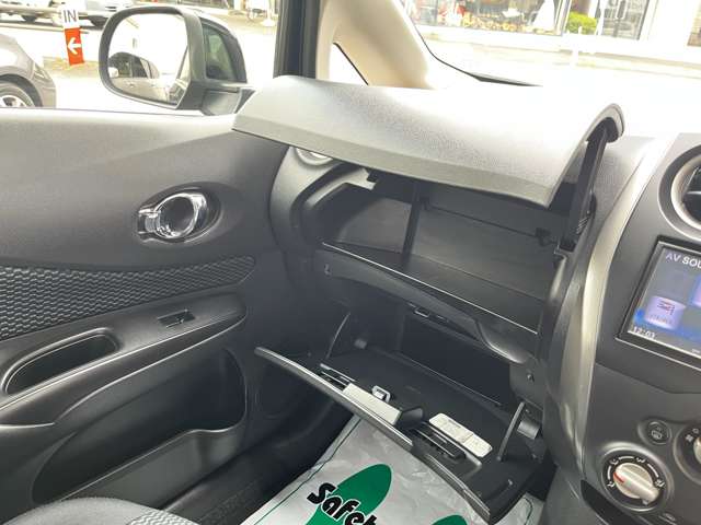 日産 ノート １．２ Ｘ ＤＩＧ－Ｓ H24年 (関東) 99