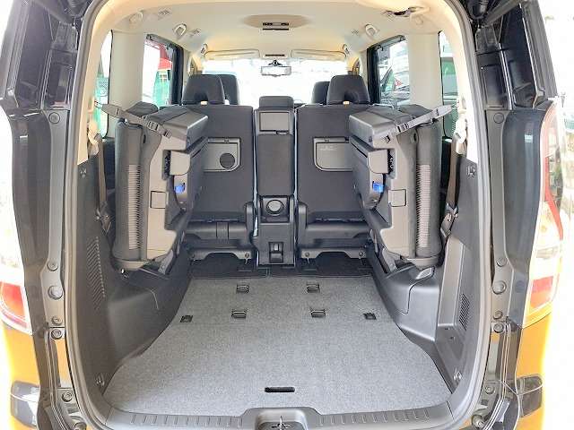 日産 セレナ ２．０ ハイウェイスター Ｖ R3年 () 99