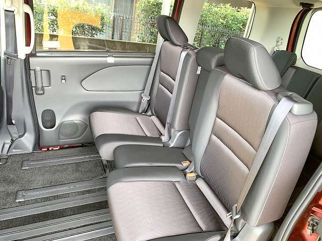 日産 セレナ ２．０ ハイウェイスター Ｖセレクション H29年 () 99