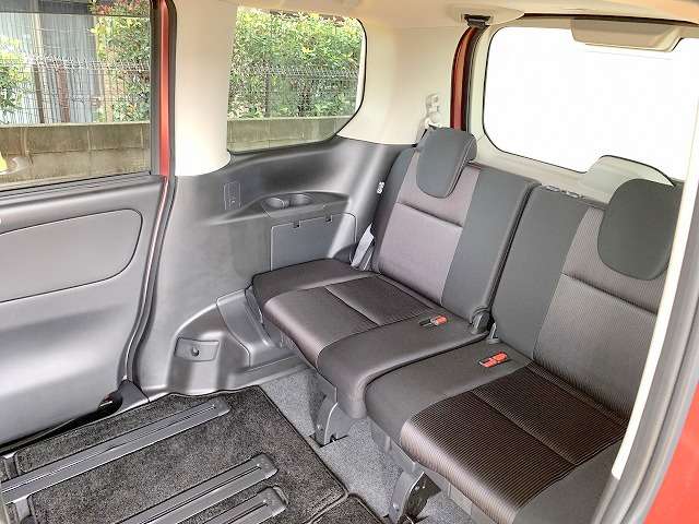 日産 セレナ ２．０ ハイウェイスター Ｖセレクション H29年 () 99