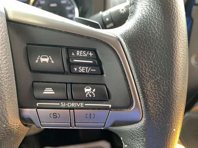 スバル インプレッサスポーツ ２．０ Ｉ アイサイト プラウド エディション ４ＷＤ H27年 () 99