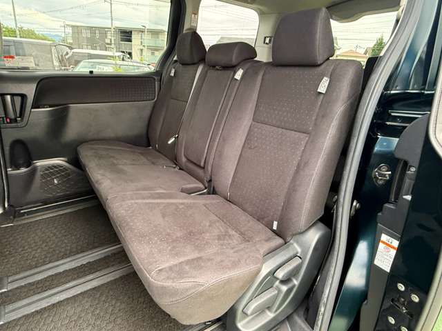 トヨタ ヴォクシー ２．０ Ｖ H27年 (近畿) 99