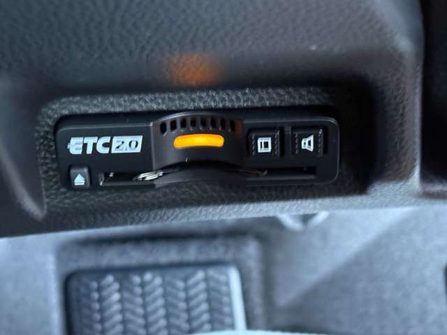 ホンダ ヴェゼル １．５ Ｅ：ＨＥＶ ＲＳ R8年 (近畿) 99