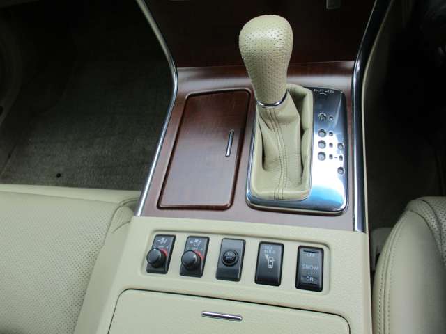 日産 フーガ ２．５ ２５０ＧＴ H18年 (近畿) 99