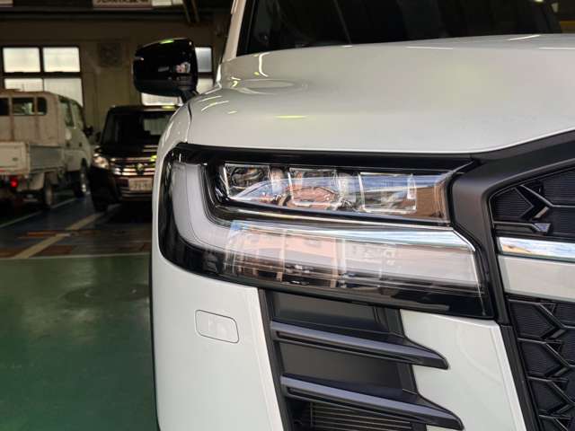 トヨタ ランドクルーザー ３．３ ＧＲスポーツ ディーゼルターボ ４ＷＤ R6年 (近畿) 99