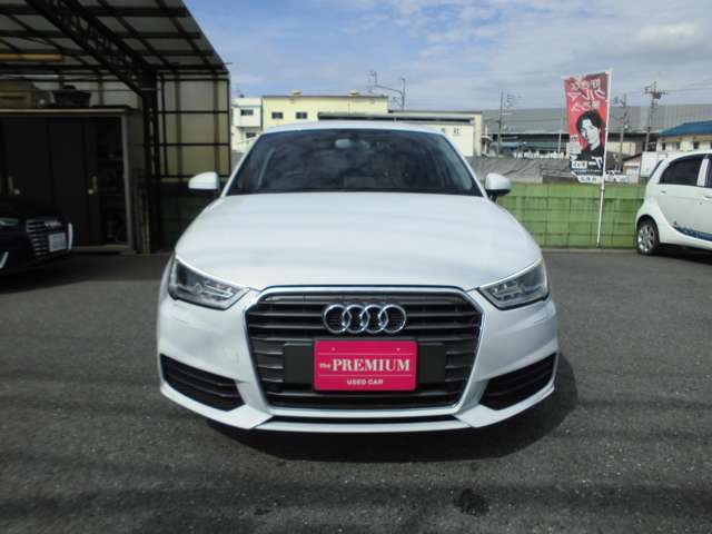アウディ Ａ１　スポーツバック １．０　ＴＦＳＩ H29年 (近畿) 99