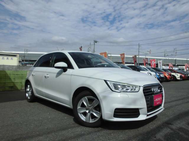 アウディ Ａ１　スポーツバック １．０　ＴＦＳＩ H29年 (近畿) 99