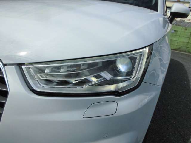 アウディ Ａ１　スポーツバック １．０　ＴＦＳＩ H29年 (近畿) 99