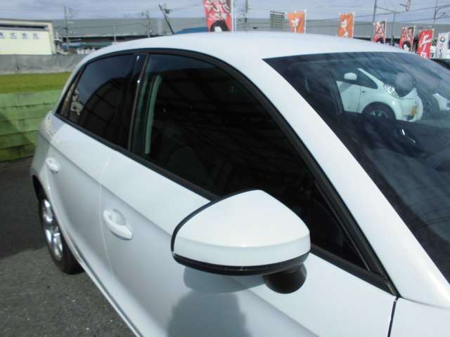 アウディ Ａ１　スポーツバック １．０　ＴＦＳＩ H29年 (近畿) 99