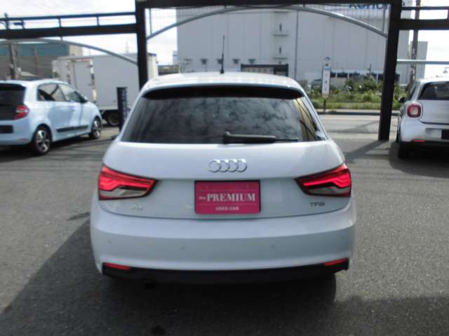 アウディ Ａ１　スポーツバック １．０　ＴＦＳＩ H29年 (近畿) 99