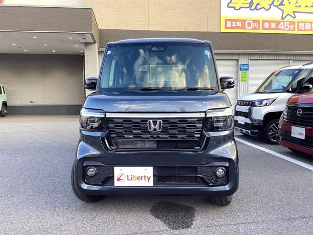 ホンダ Ｎ　ＢＯＸ カスタム ６６０ ターボ ブラック スタイル R8年 (近畿) 99