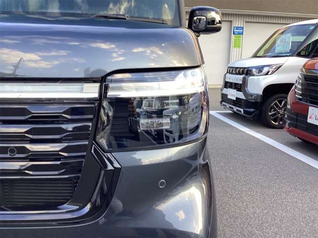 ホンダ Ｎ　ＢＯＸ カスタム ６６０ ターボ ブラック スタイル R8年 (近畿) 99