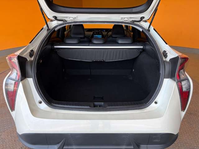 トヨタ プリウス １．８ Ｓ H29年 () 99