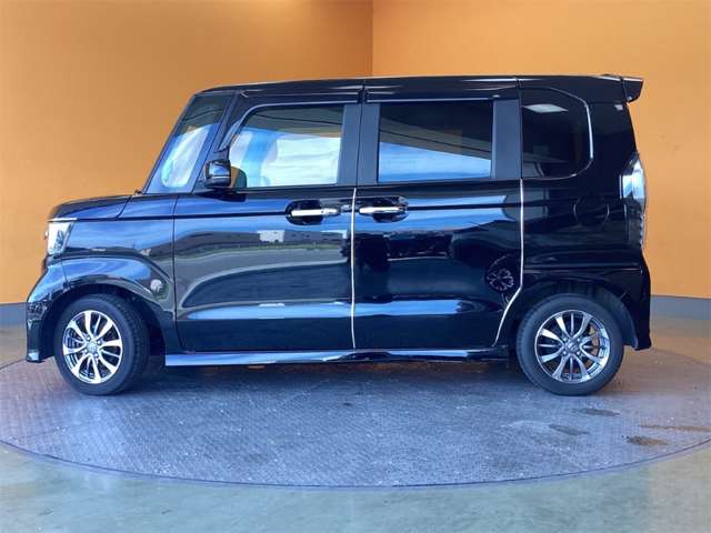 ホンダ Ｎ　ＢＯＸ カスタム ６６０ Ｌ R4年 (近畿) 99