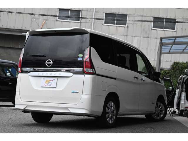 日産 セレナ ２．０ Ｘ Ｖセレクション H30年 (近畿) 99