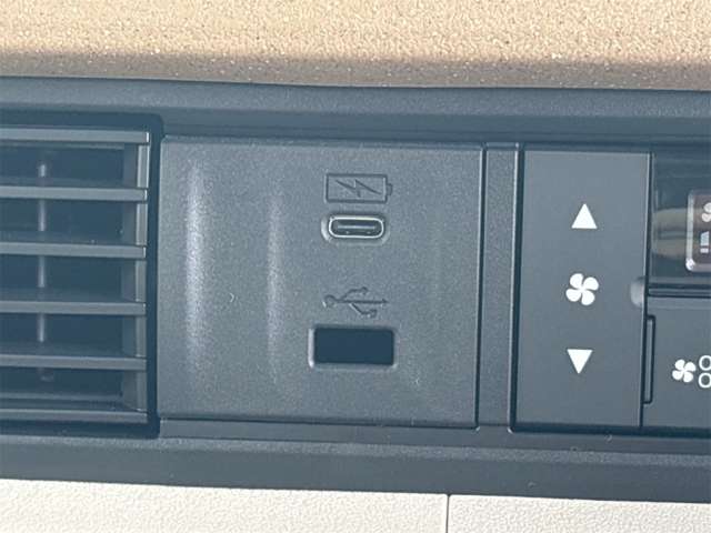 ホンダ Ｎ　ＢＯＸ ６６０ R8年 (近畿) 99