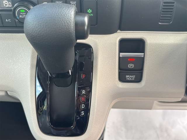 ホンダ Ｎ　ＢＯＸ ６６０ R8年 (近畿) 99